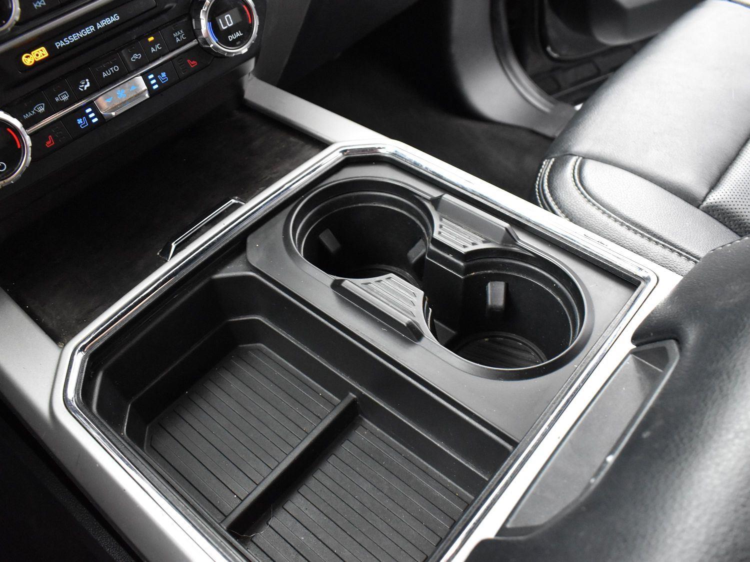 2022 Ford F-450 Lariat photo 25