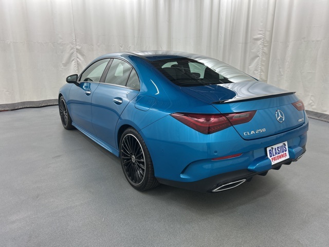 2025 Mercedes Benz CLA 250 4MATIC photo 4