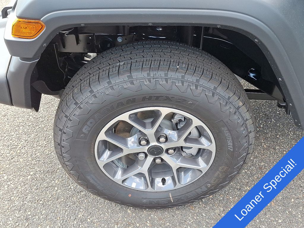 2025 Jeep Wrangler Sport S photo 4