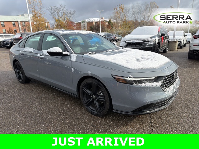 Used 2023 Honda Accord Hybrid Sport-L with VIN 1HGCY2F75PA020076 for sale in Northfield, Minnesota