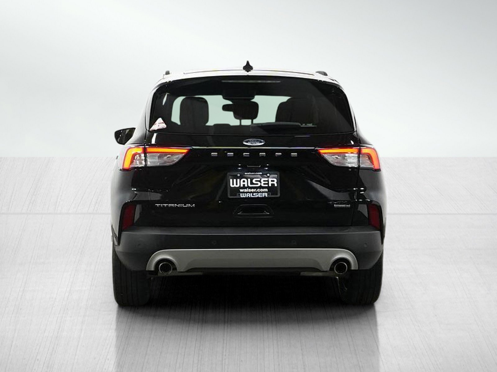 2020 Ford Escape Titanium Hybrid photo 3