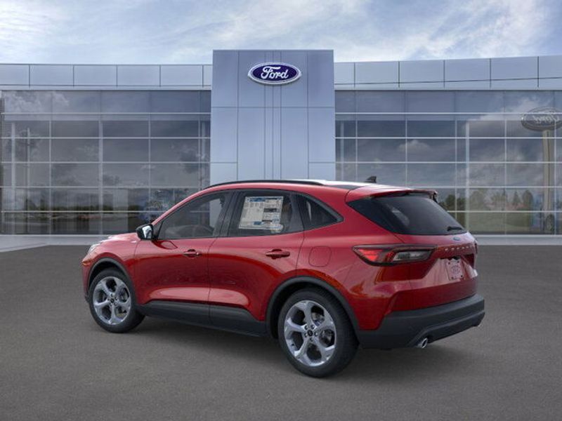 2026 Ford Escape ST-Line photo 3