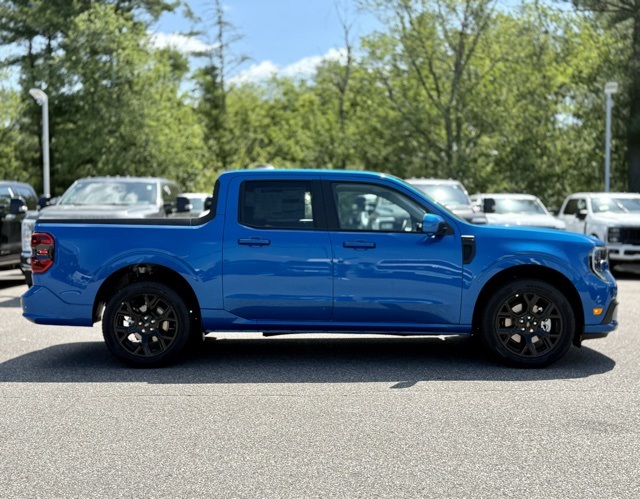 2025 Ford Maverick Lariat photo 3