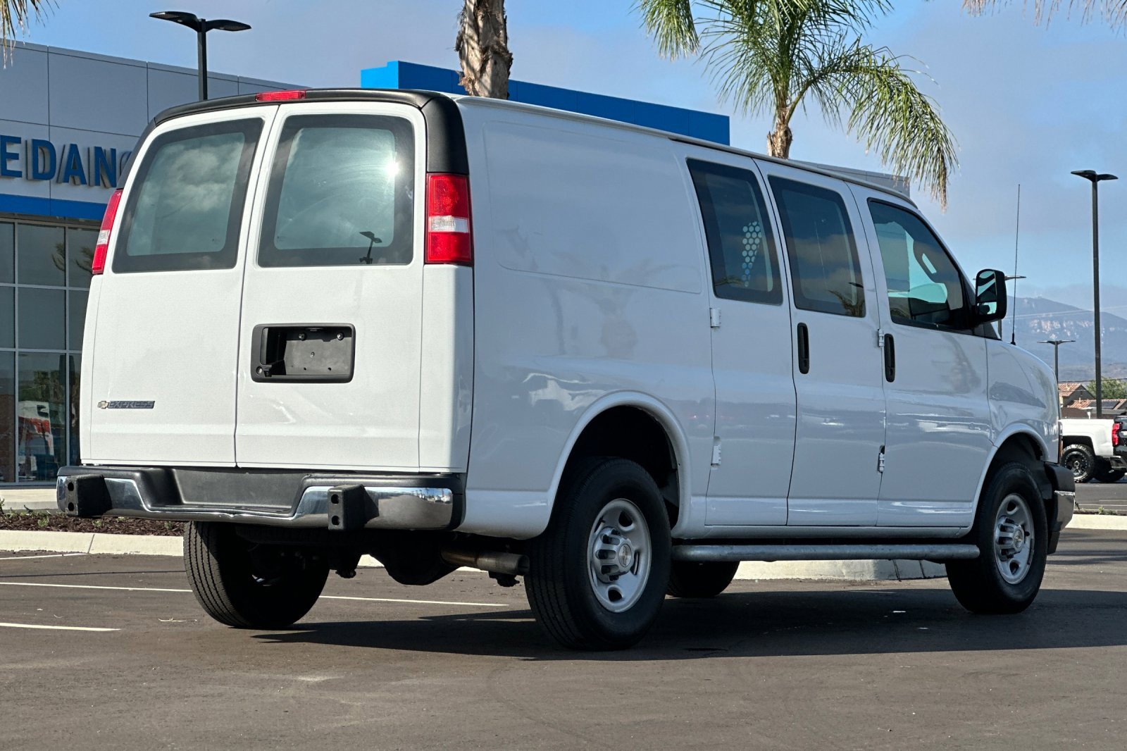 2023 Chevrolet Express 2500 Work Van Cargo photo 5