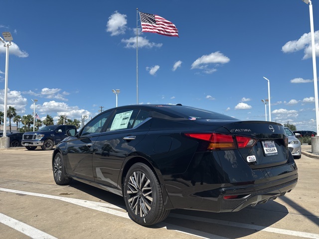 2025 Nissan Altima 2.5 SV photo 7