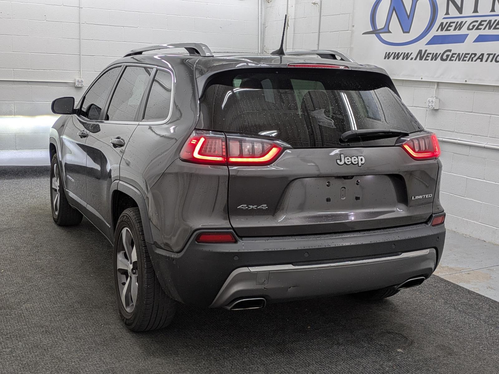 2021 Jeep Cherokee Limited photo 18