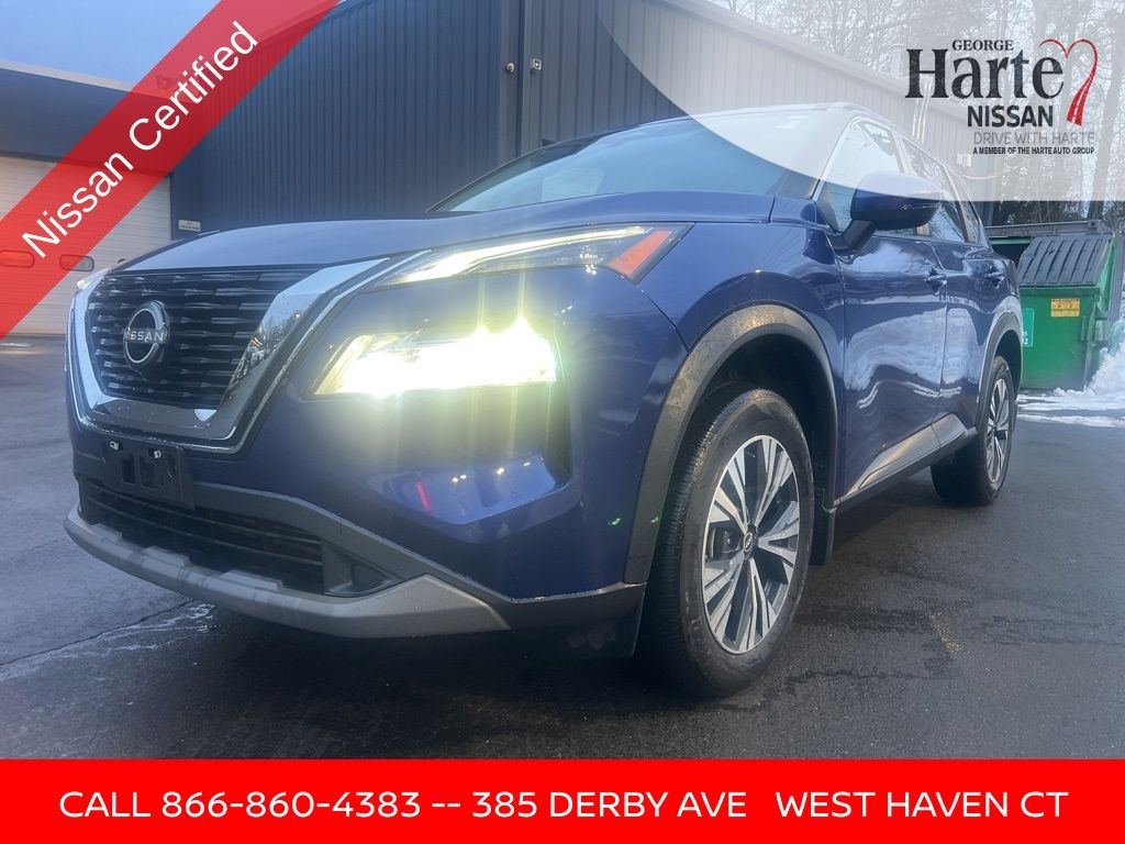 2022 Nissan Rogue SV's photo