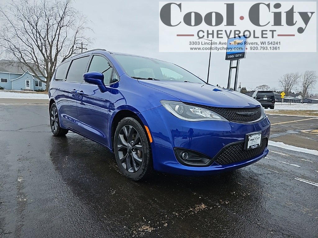 2020 Chrysler Pacifica Touring L