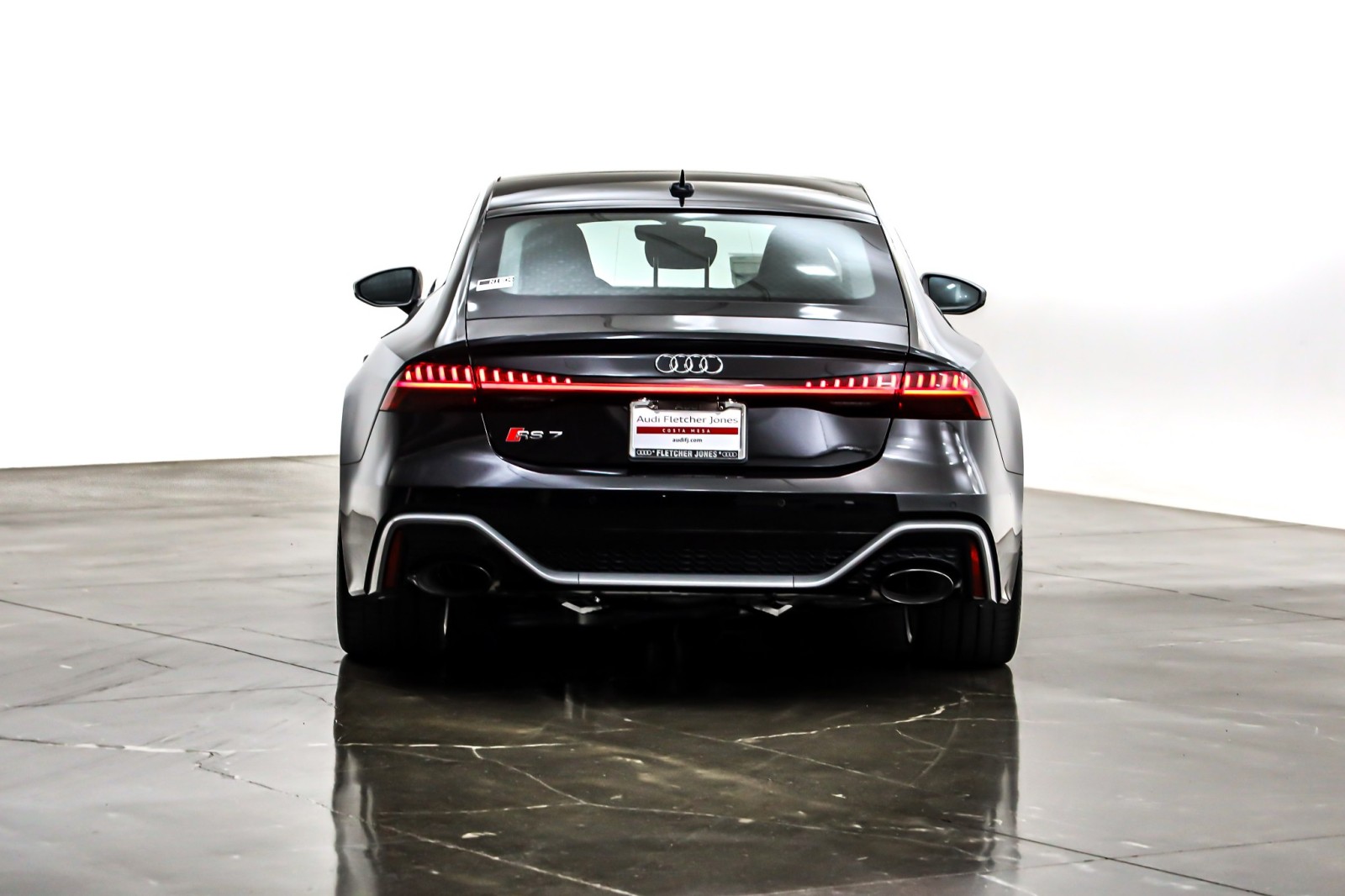 2025 Audi RS 7 Performance Base photo 2