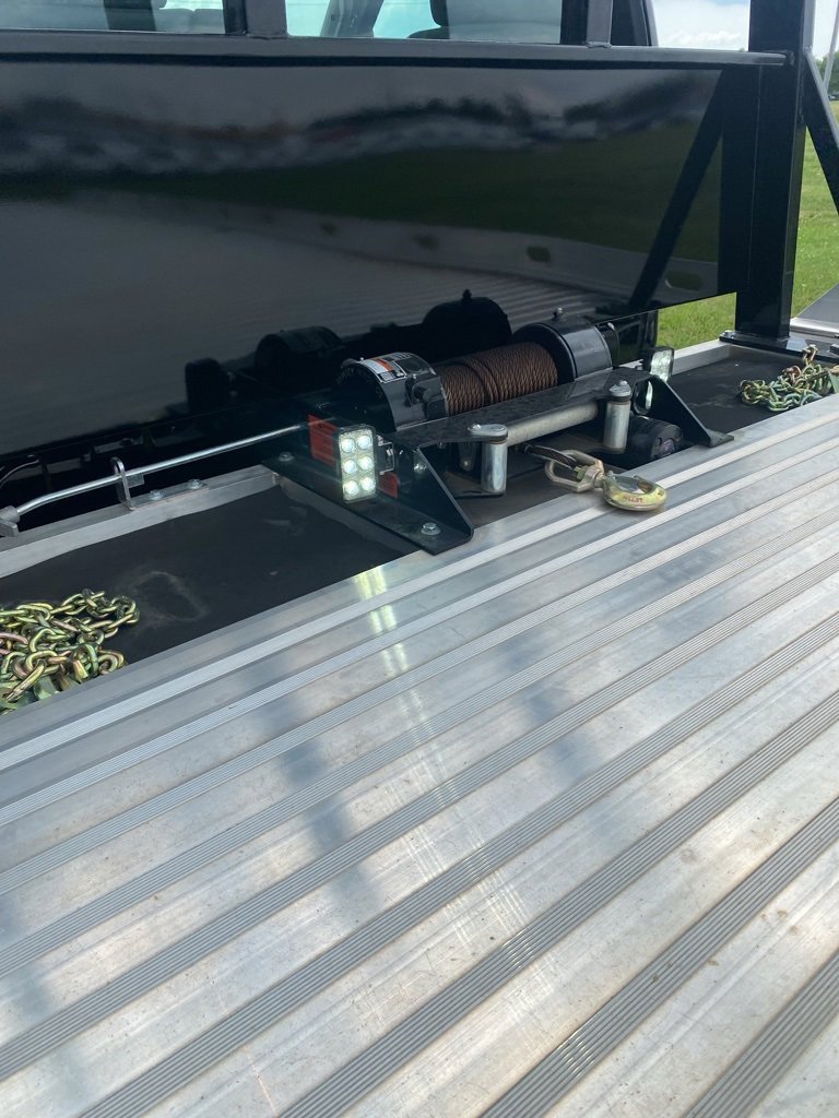 2023 Chevrolet Silverado 6500HD LT photo 9