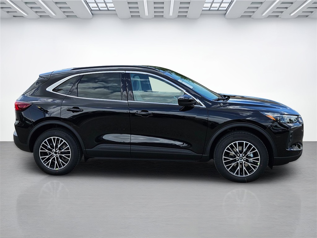 2025 Ford Escape Plug-In Hybrid photo 4