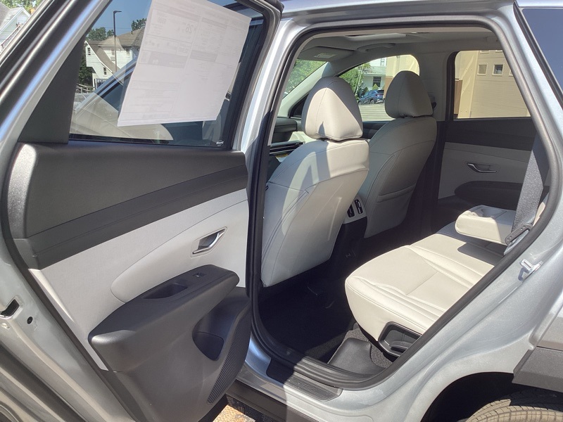 2025 Hyundai Tucson SEL Convenience photo 19