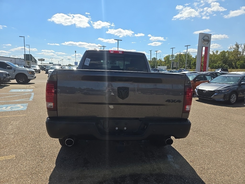 2019 Ram 1500 Classic Warlock photo 6