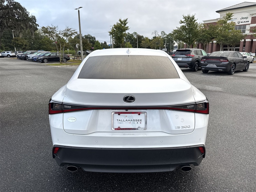 2024 Lexus IS 300 photo 4