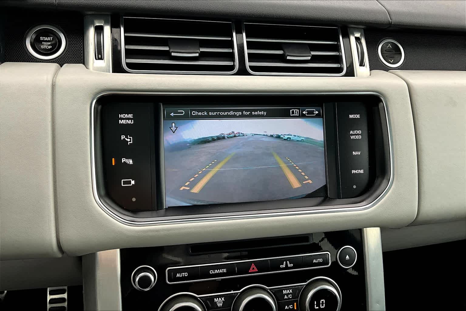2015 Land Rover Range Rover SuperCharged photo 25