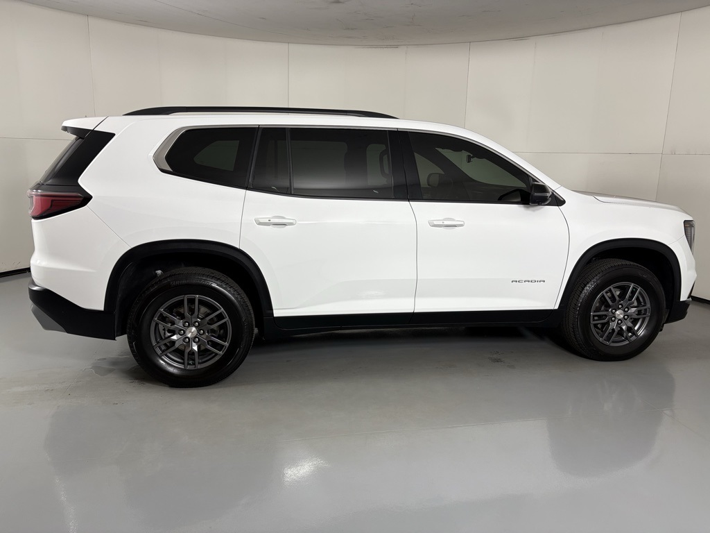 Image of Pre-Owned 2025 GMC Acadia Elevation