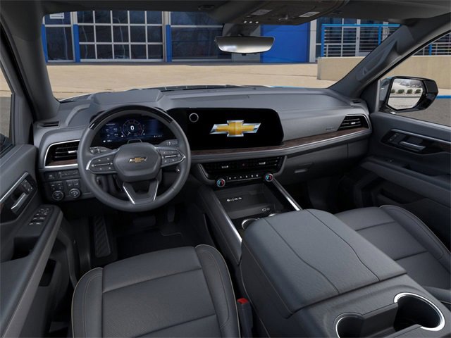 2025 Chevrolet Suburban Premier photo 14