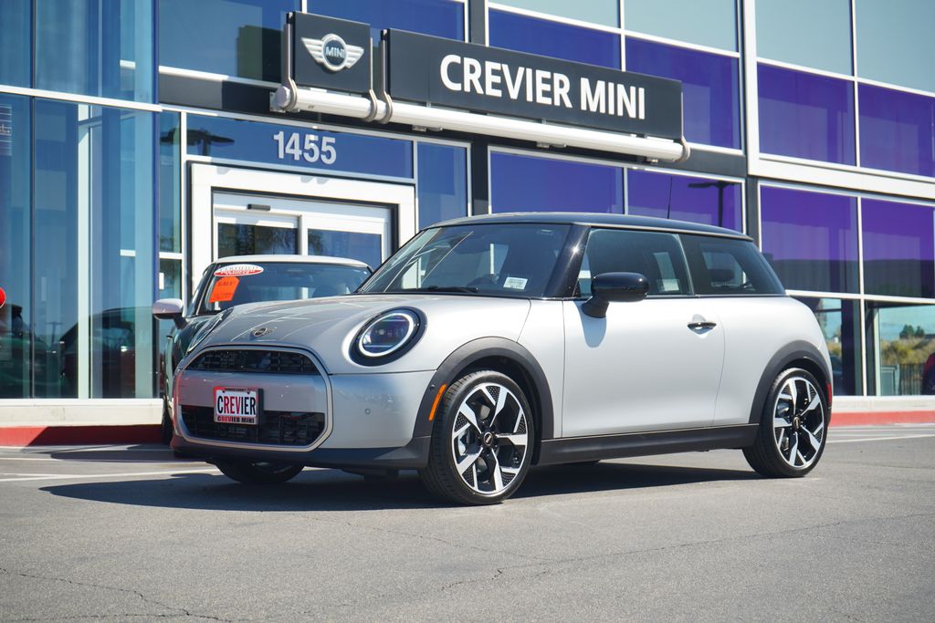 2026 MINI Hardtop 2 Door's photo