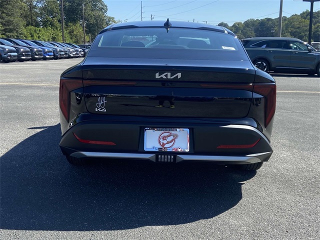 2025 Kia K4 LXS photo 3