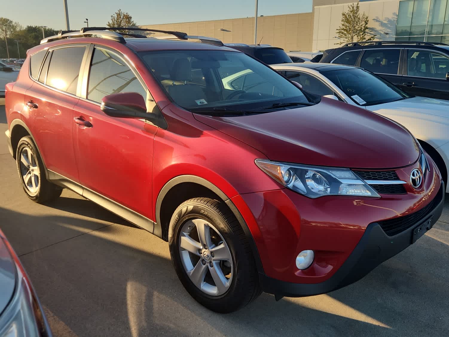 2013 Toyota RAV4 XLE photo 2