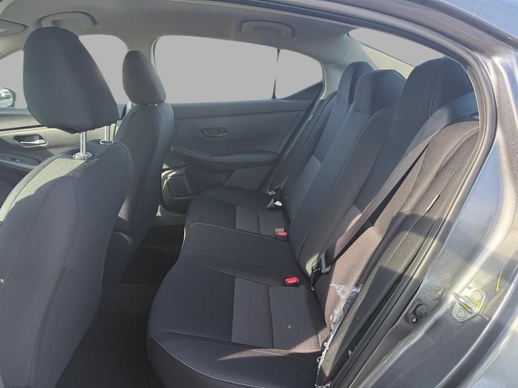2025 Nissan Sentra SV photo 19
