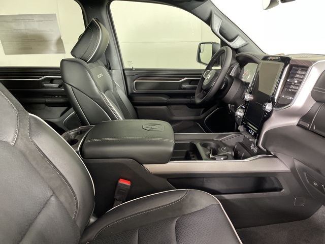 2025 Ram 1500 Laramie photo 12