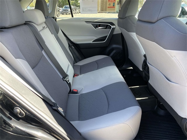 2022 Toyota RAV4 XLE photo 15