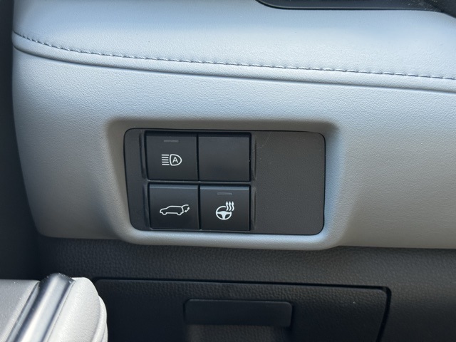 2021 Toyota Highlander Limited photo 13