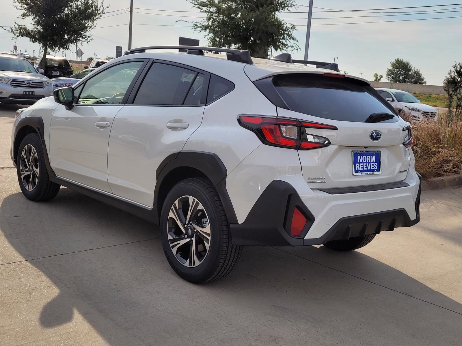 2025 Subaru Crosstrek Premium photo 17