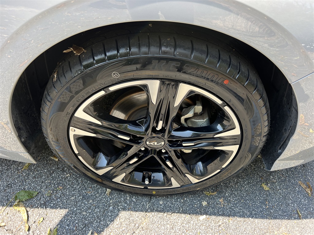2023 Kia K5 GT-Line photo 8