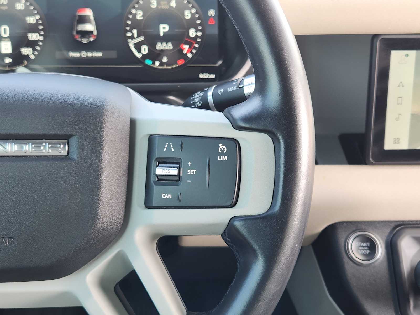 2022 Land Rover Defender X-Dynamic S photo 51