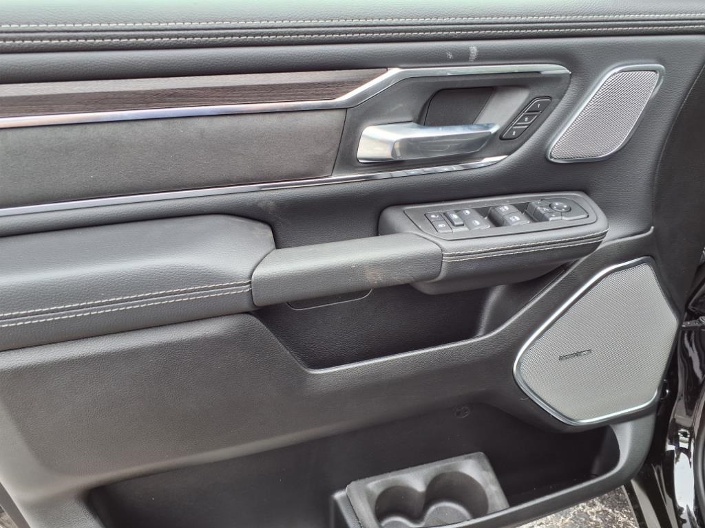 2026 Ram 1500 Laramie photo 3