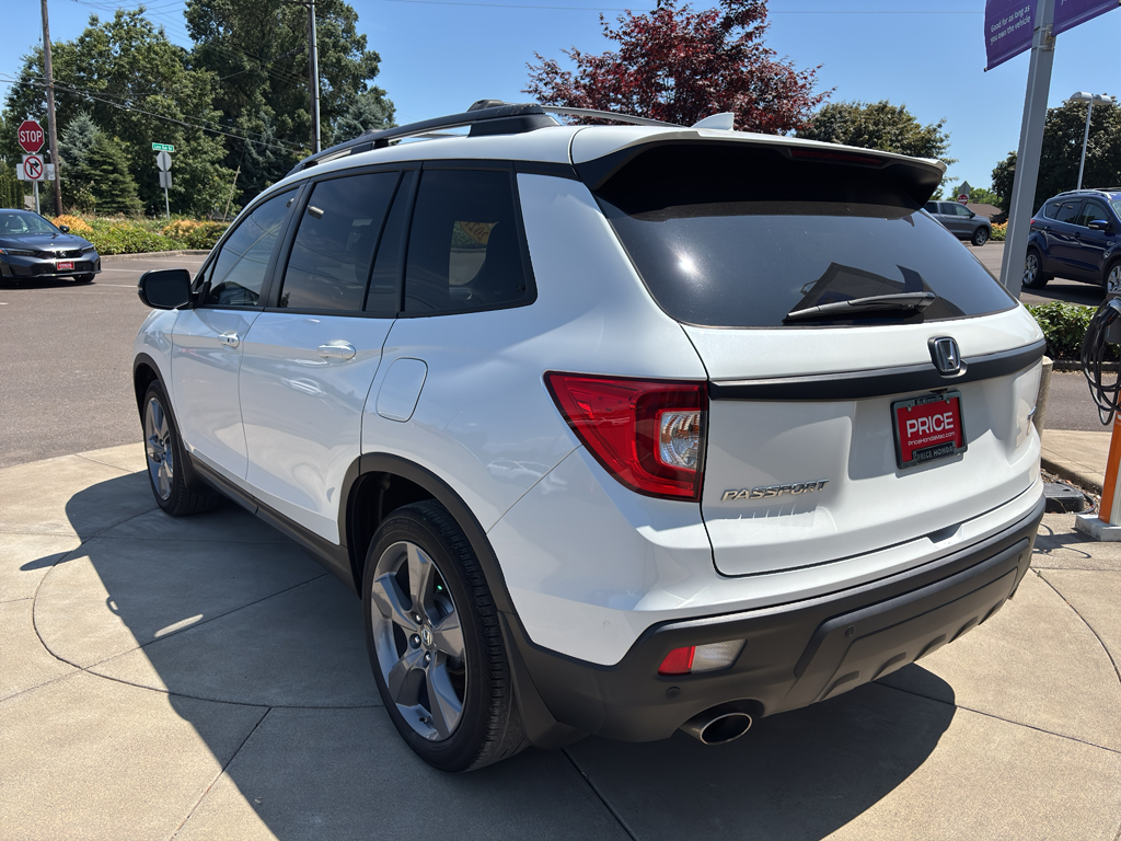 2021 Honda Passport Touring photo 3