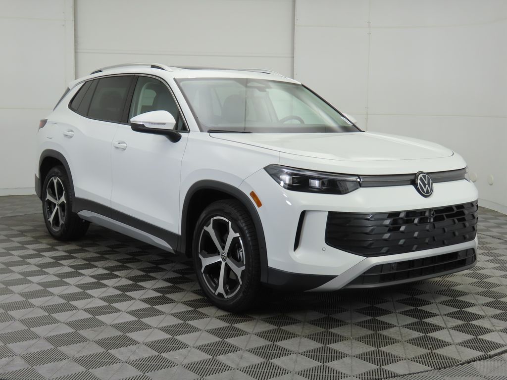 2025 Volkswagen Tiguan SE photo 4