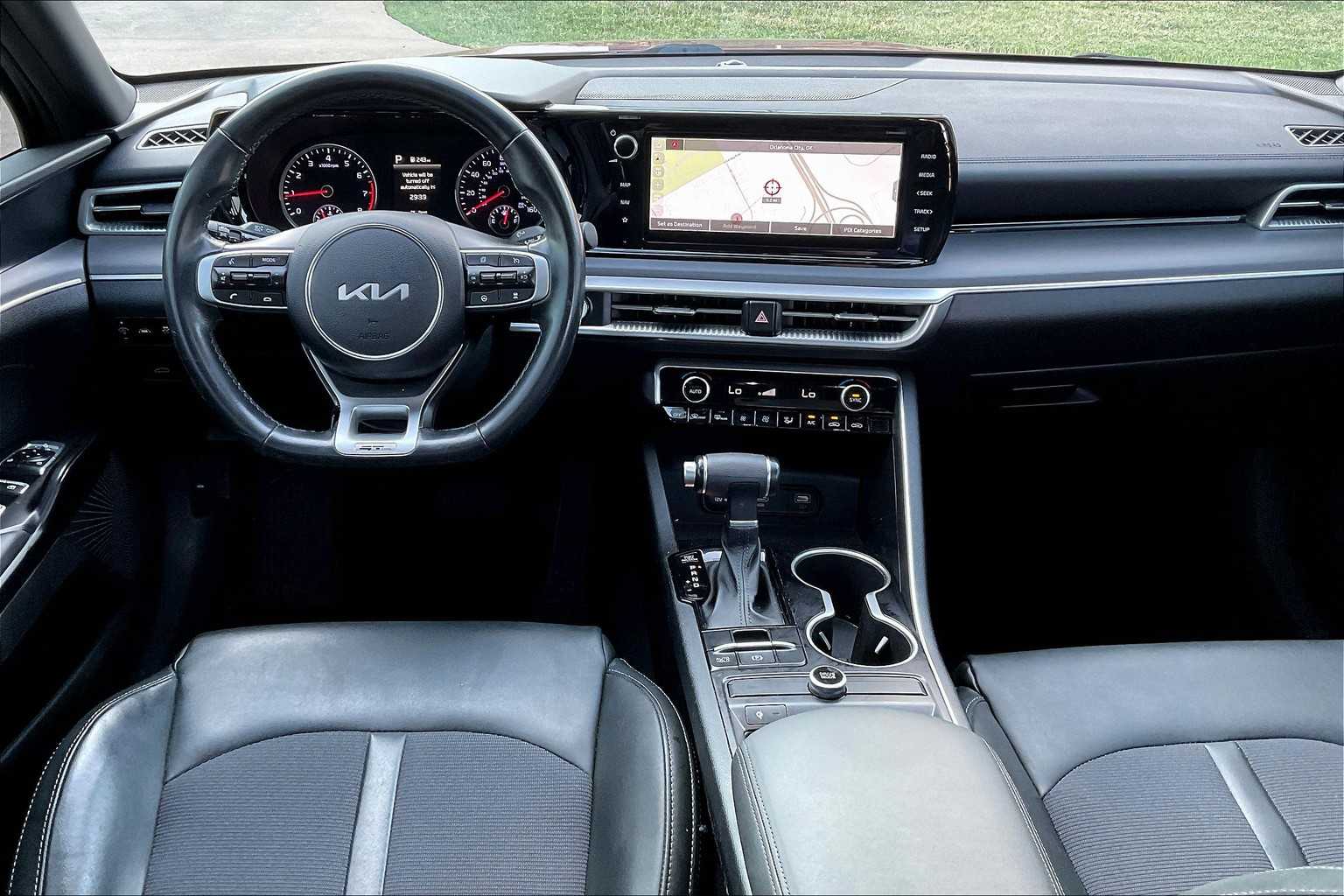 2023 Kia K5 GT-Line photo 12
