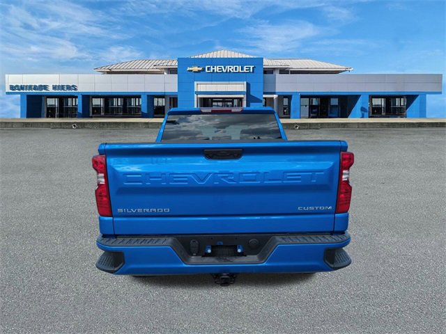 2025 Chevrolet Silverado 1500 Custom photo 4