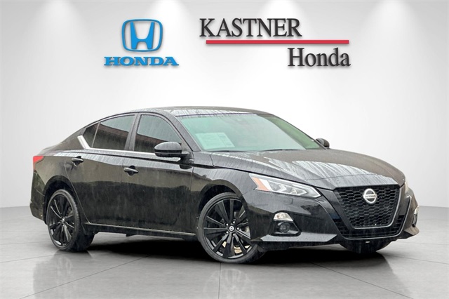2022 Nissan Altima SR