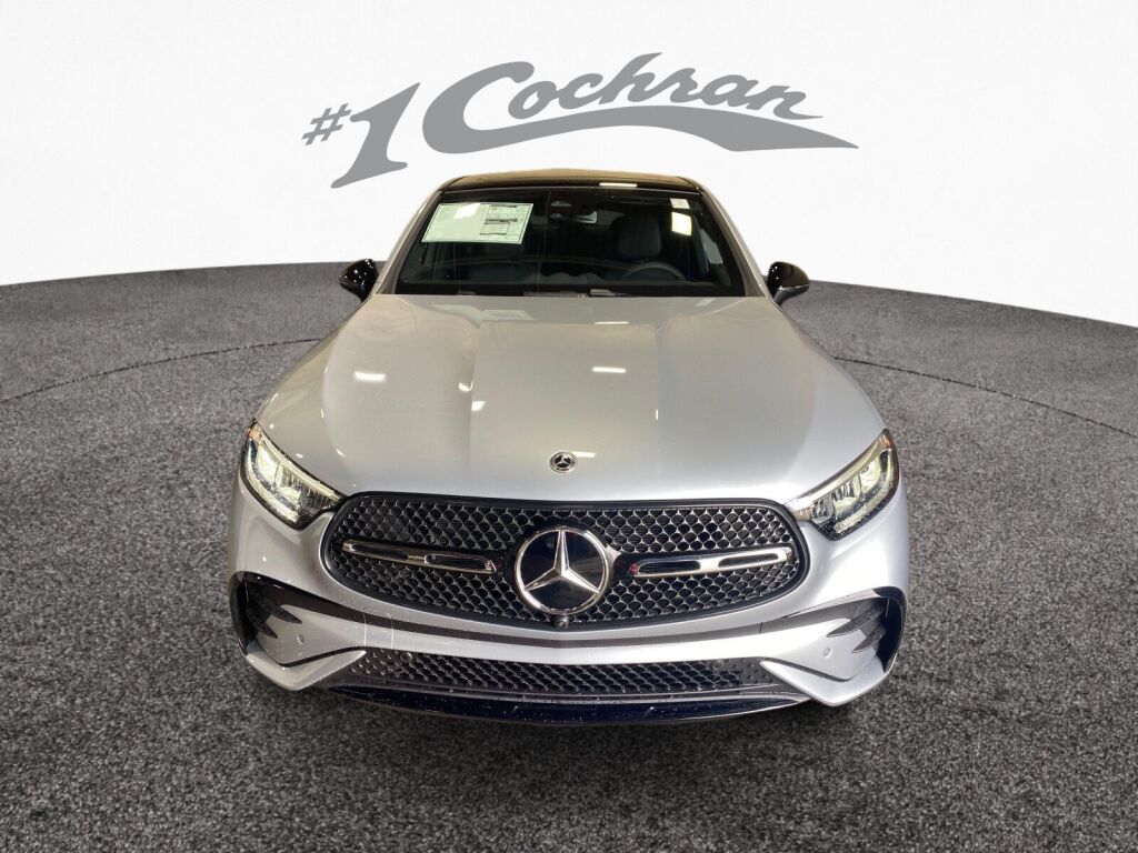 2025 Mercedes Benz GLC 300 4MATIC photo 2