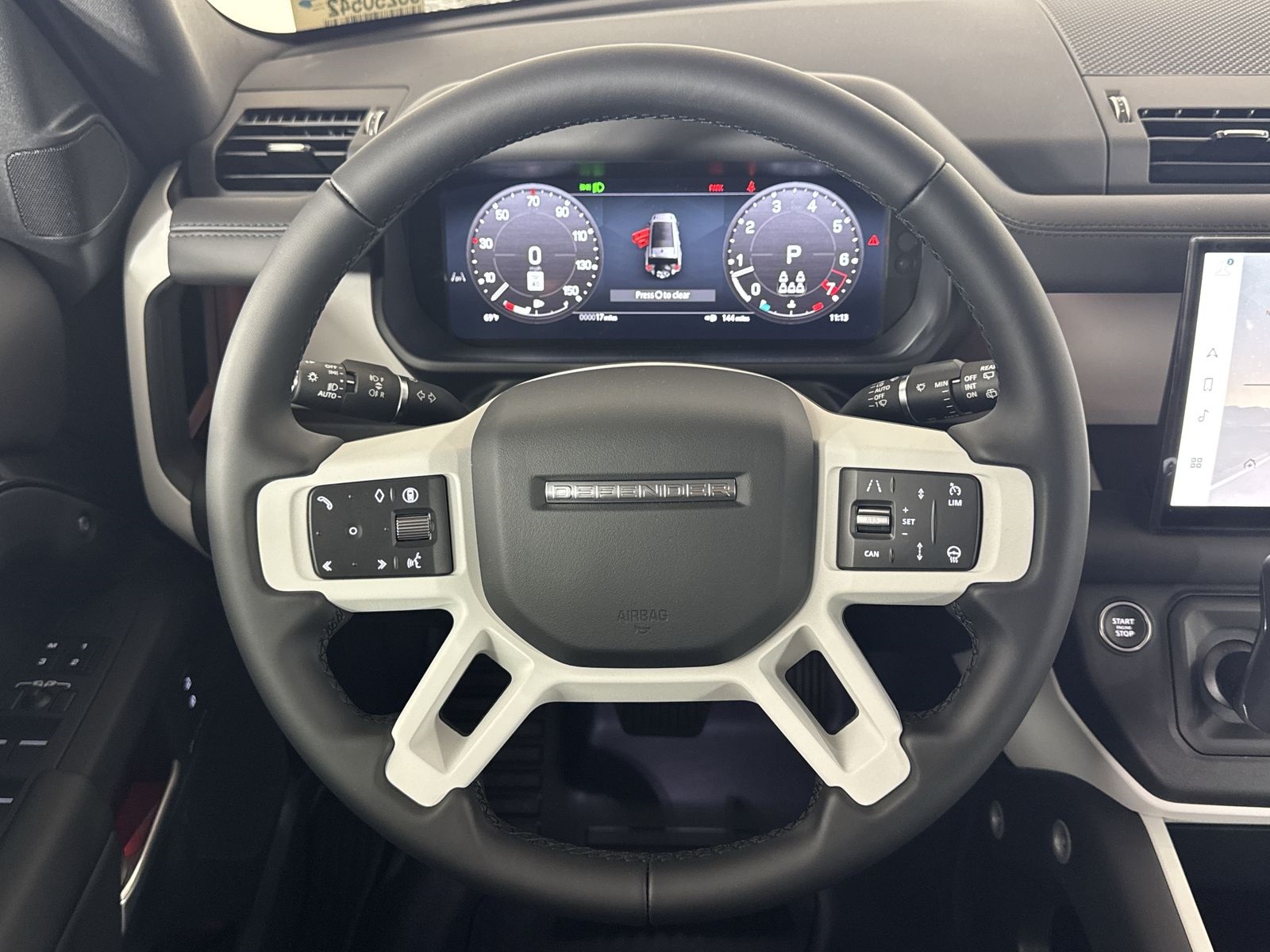 2025 Land Rover Defender 130 S photo 11