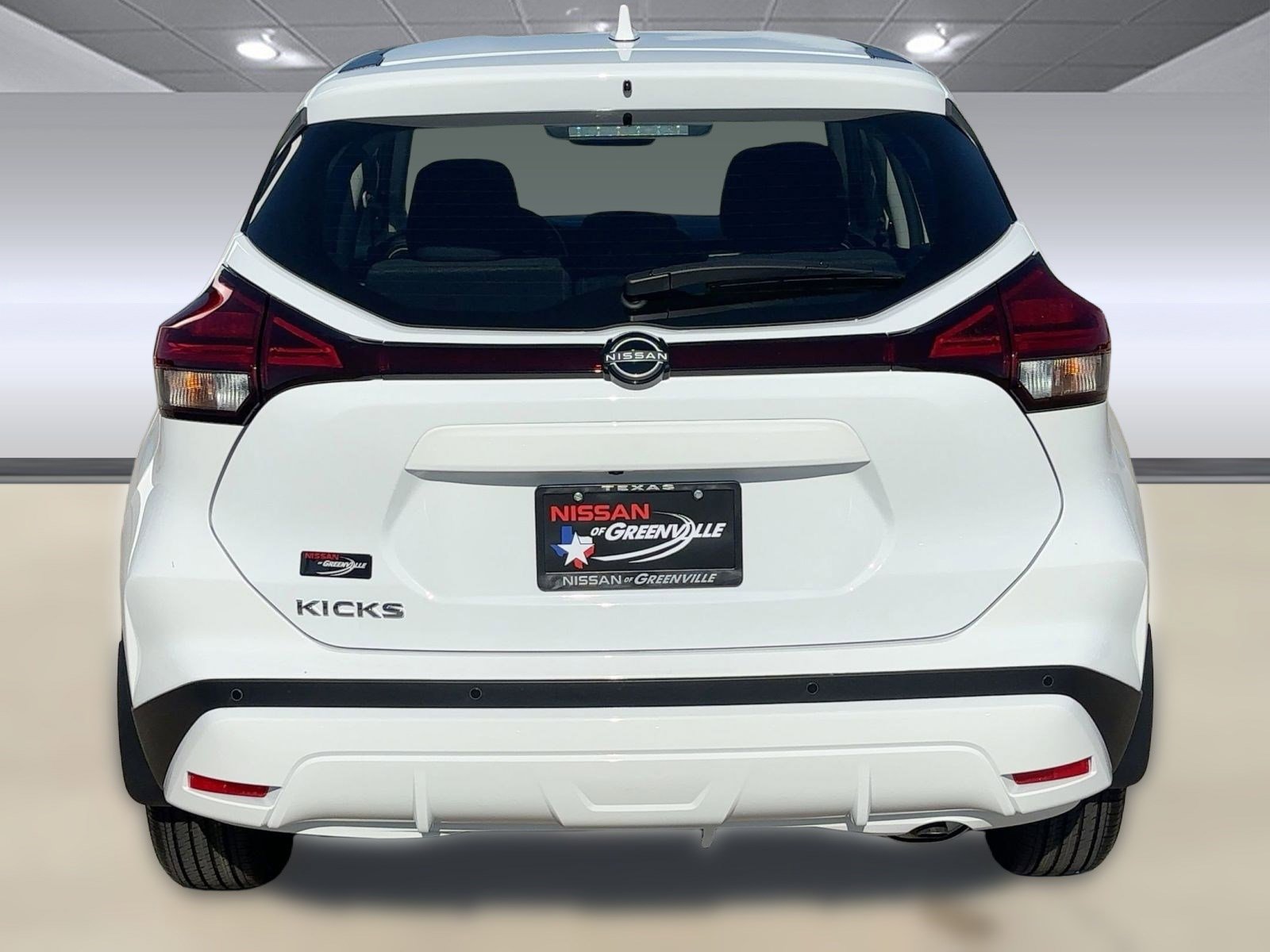 2025 Nissan Kicks Play S photo 10