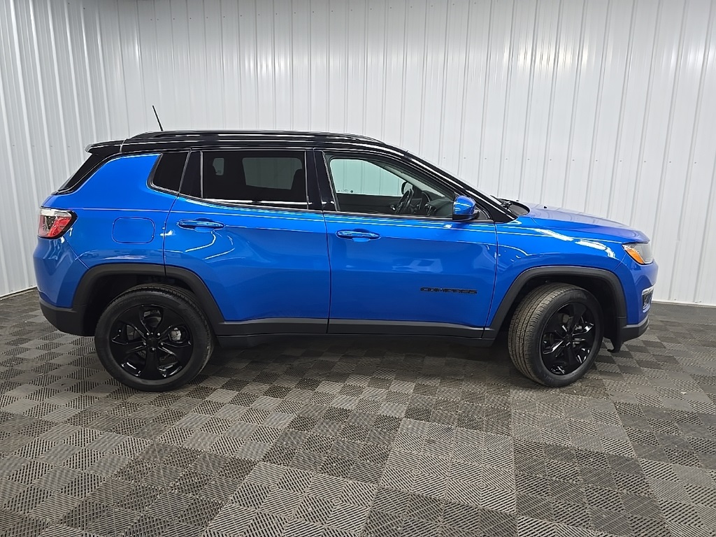 2020 Jeep Compass Altitude photo 2
