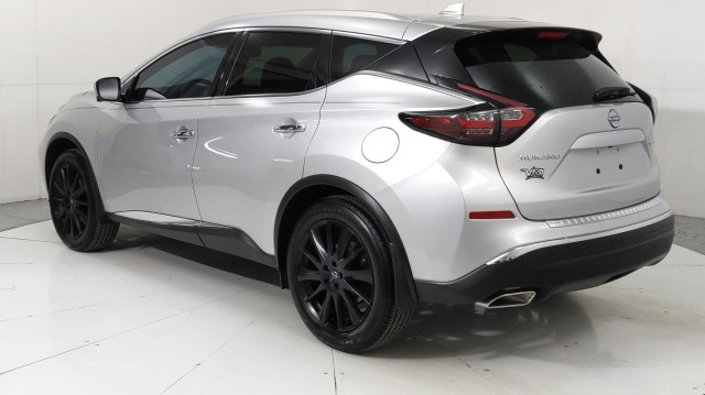 Used 2024 Brilliant Silver Metallic Nissan Platinum image 4