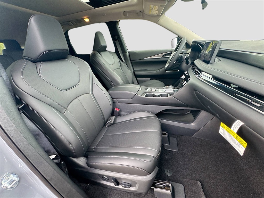 2026 Infiniti QX60 Luxe photo 29