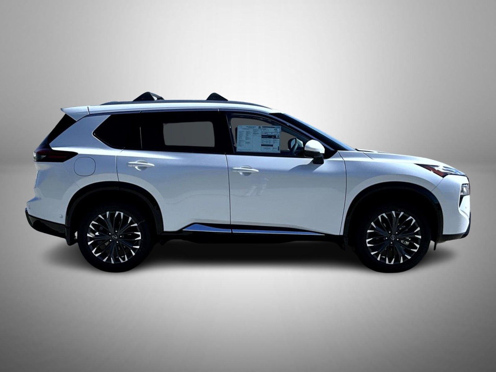 2026 Nissan Rogue Platinum photo 4