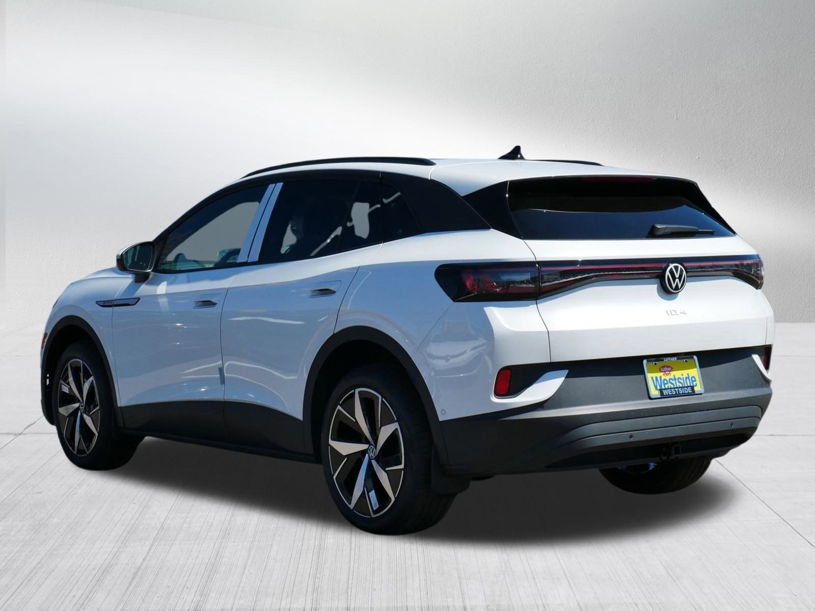 2025 Volkswagen ID.4 Pro S photo 2