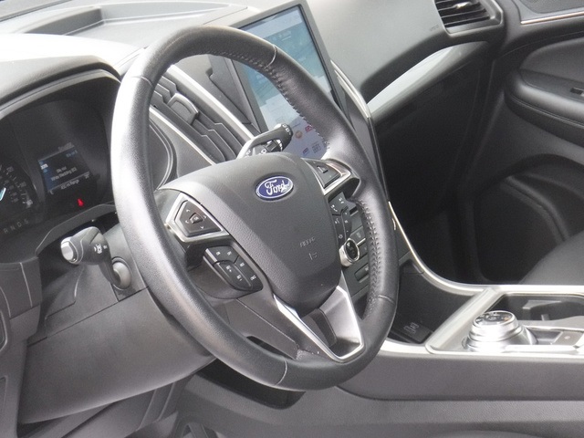 2024 Ford Edge SEL photo 11