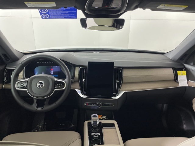 2026 Volvo XC90 AWD Plus photo 34