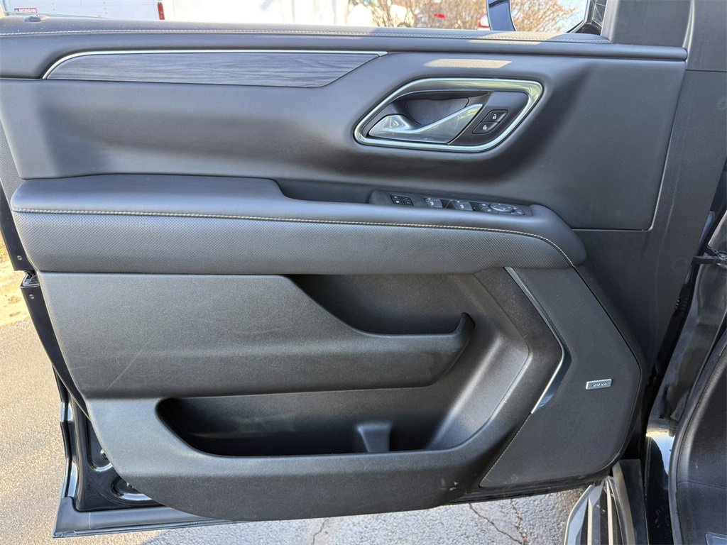 2021 GMC YUKON XL - Image 12