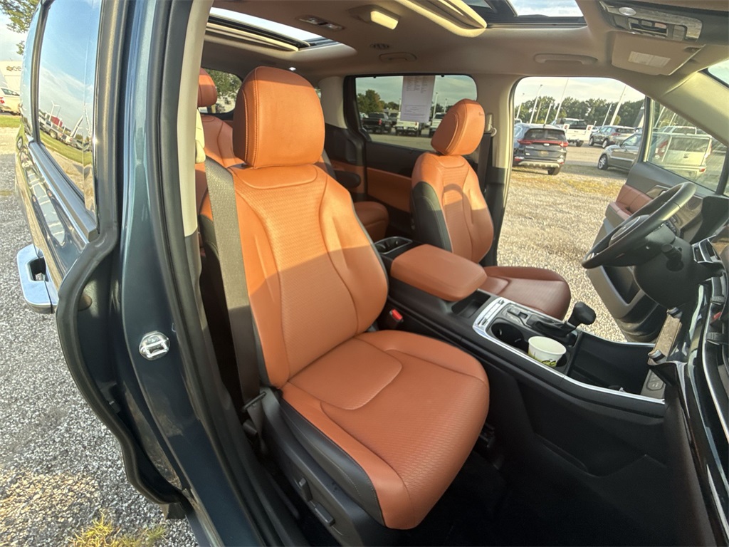 2025 Kia Carnival SX Prestige photo 21