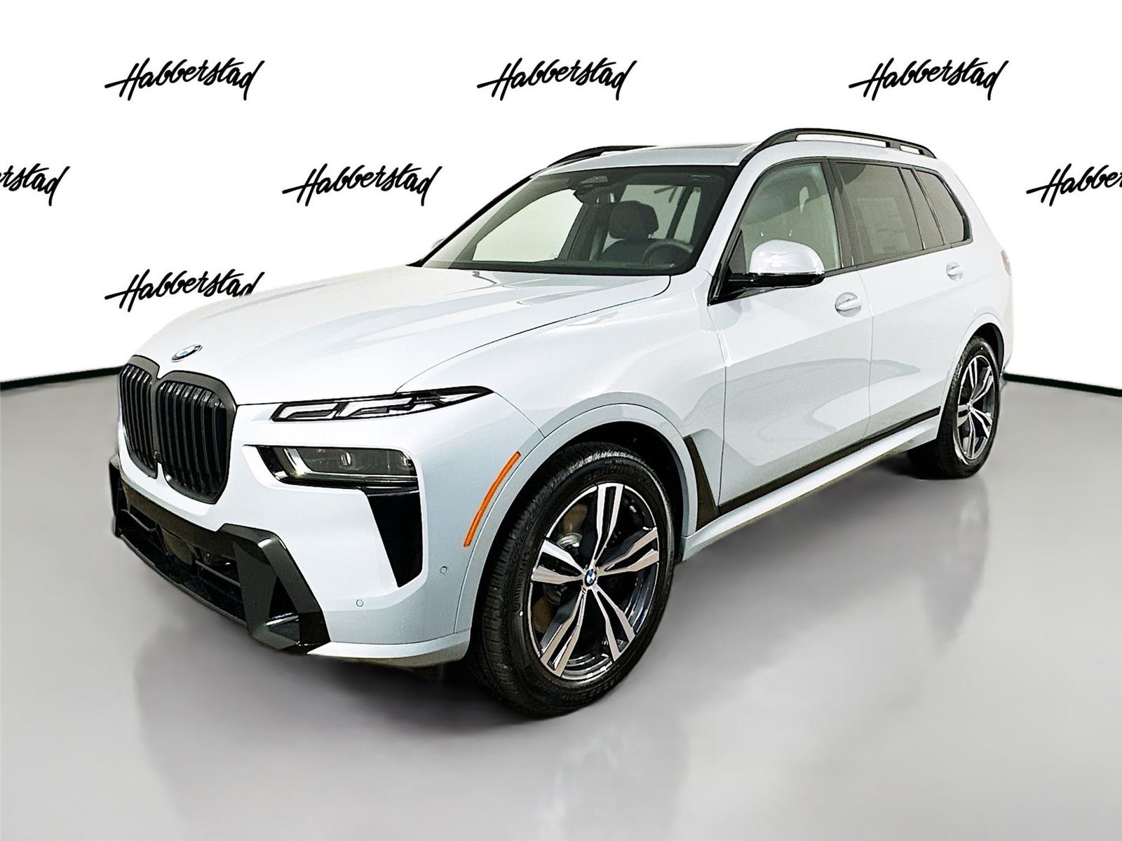2026 BMW X7 40i's photo